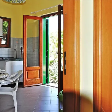 Seafront Garden House Daire *